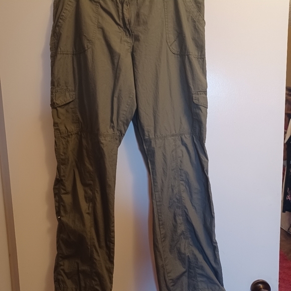 COUPE COLLECTION OLIVE GREEN CARGO PANTS, SIZE 14 WOMEN. - Picture 3 of 7